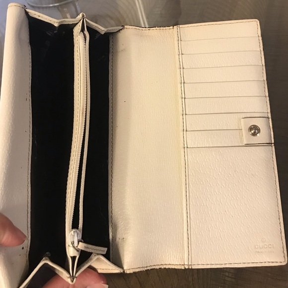 Authentic Gucci Bifold Wallet - Picture 14 of 16